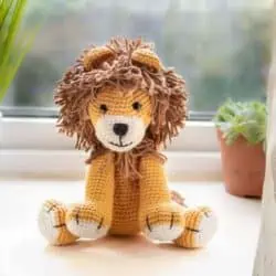 Stuffed animal crochet pattern for lion plush
